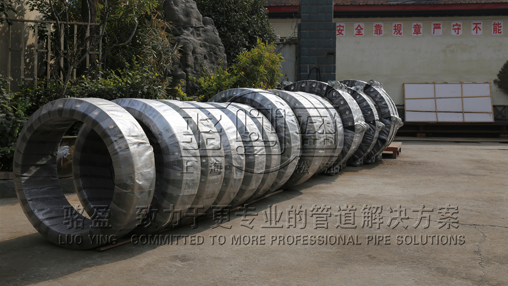 217303.jpg 45635.jpg